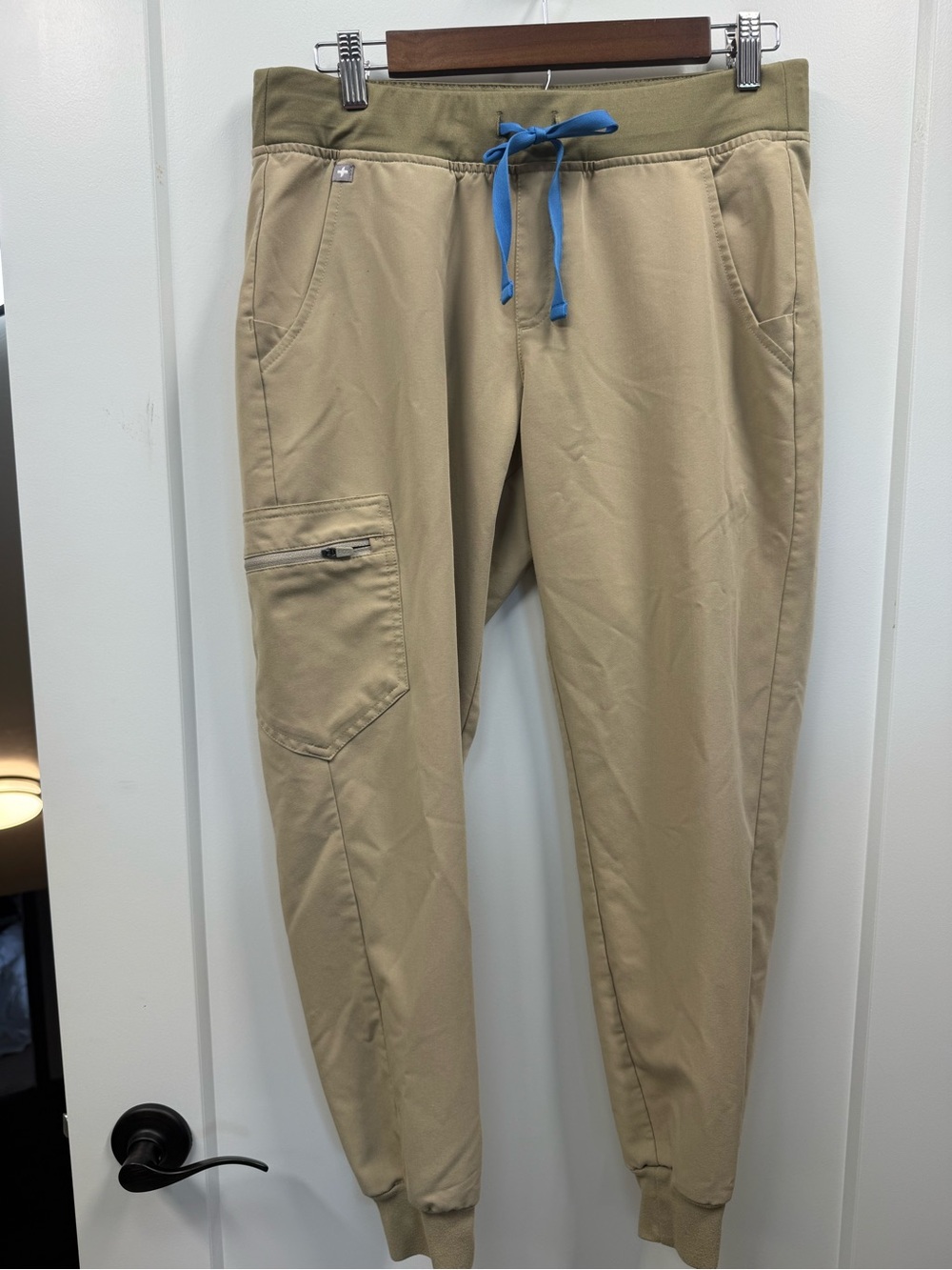 Figs Zamora Jogger Scrub Pant Khaki Tan Brown Drawstring Medical Women's MPetite